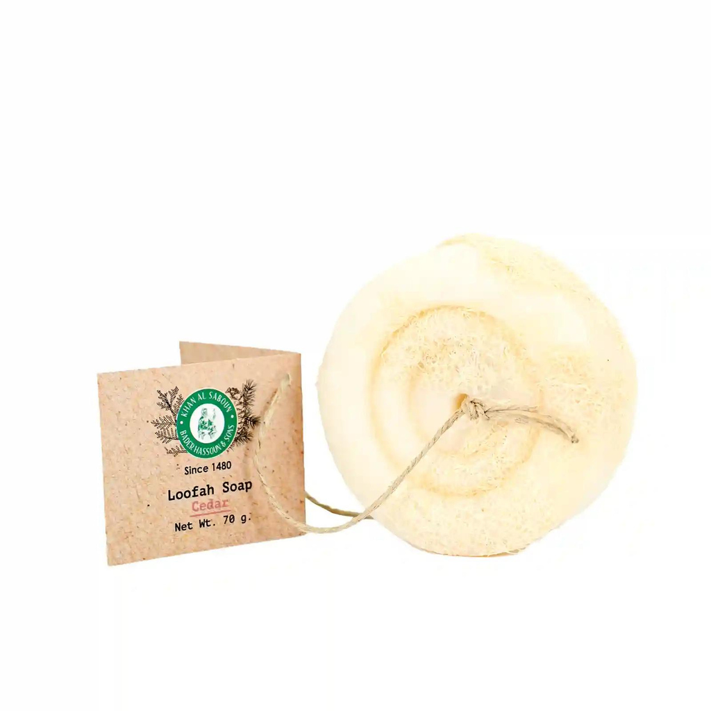 Savon au bois de cèdre avec loofah